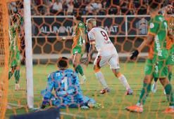 Galatasaray'ın Arhantinli yıldızından Mauro Icardi'den muhteşem gol