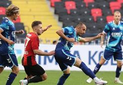 Gaziantep FK - Samsunspor maçında 4 gol var kazanan yok! Gaziantep FK-Samsunspor maçı sonucu: 2-2 (Süper Lig 7. hafta maçı)