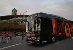 Galatasaray ve Beşiktaş kafileleri derbi için RAMS Park'ta