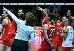 Voleybol maçında yangın paniği! Korku dolu anlar nedeniyle maça ara verildi