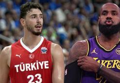 LeBron James'ten Alperen Şengün'e övgü dolu sözler: 'Büyük bir yıl geçirecek'
