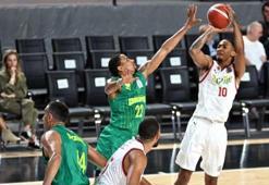 Manisa Basket evde yok!