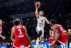 Anadolu Efes'ten Pire'de enfes galibiyet! Olympiakos - Anadolu Efes maç sonucu 78-82