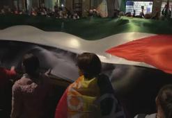İtalya-İsrail maçı öncesi binlerce kişi İsrail'i protesto etti