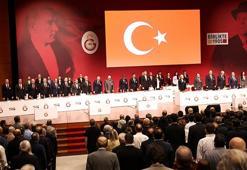 Dursun Özbek: '5. yıldızı takan ilk Türk takımı olduk!' Galatasaray Yıllık Olağan Genel Kurul Toplantısı...