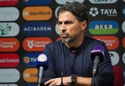 Çaykur Rizespor Teknik Direktörü İlhan Palut mağlubiyetten dolayı ügün