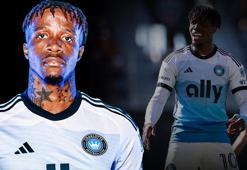 Wilfried Zaha Amerika'da 'Kral Benim' diyor! Önce golünü attı, sonra kırmızı kart gördü