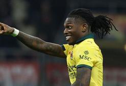 Rafa Leao geri döndü, Serie A'da yeni lider Milan! Milan - Fiorentina maç sonucu 2-1