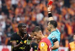 Galatasaray - Göztepe maçında kırmızı kart kararı! Savunma oyuncusu atıldı