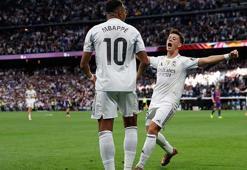 El Clasico'da zafer Real Madrid'in oldu, puan farkı 5'e yükseldi! Real Madrid - Barcelona maç sonucu 2-1