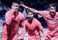 Porto'yu 88'de Deniz Gül ayağa kaldırdı: Galibihyeti getiren kafa vuruşu