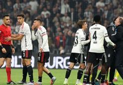 Beşiktaş - Fenerbahçe derbisinde kırmızı kartlar havada uçuştu! Sergen Yalçın çıldırdı...