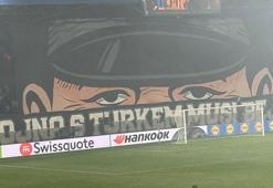 Viktoria Plzen-Fenerbahçe maçında açılan skandal pankart için açıklama: 'Asıl amaç espriydi'