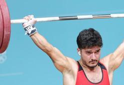 Muhammed Furkan Özbek'ten 2 altın, 1 gümüş madalya