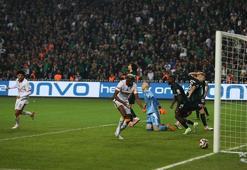 Çok konuşulacak pozisyon! İşte Galatasaray'ın iptal edilen golü