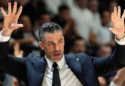 Beşiktaş taraftarından Dusan Alimpijevic'e sevgi seli! Sırp koç takımın kaderini değiştirdi