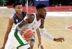 Karşıyaka'da Moore takımdan ayrıldı