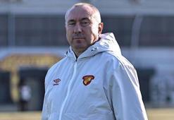 Göztepe'de Stoilov'dan savunmaya müdahale