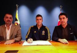 Fenerbahçe Beko'da Derya Yannier imzayı attı