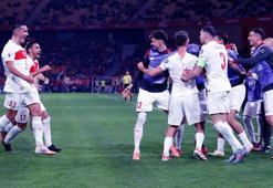 Süper Lig devinden milli atak! İki yıldızı listeye aldı, transfer için görüşmeler başlıyor