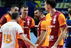 Beş setlik derbide kazanan Galatasaray HDI Sigorta! Fenerbahçe Medicana - Galatasaray HDI Sigorta maç sonucu 2-3