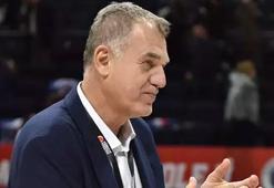 Karşıyaka'da Nihat Mala göreve döndü