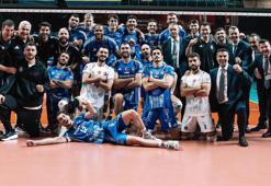 Halkbank deplasmanda Fenerbahçe'yi devirdi