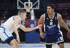 Bahçeşehir Koleji evinde mağlup oldu