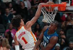 Jalen Johnson, Bill Bridges'ın rekorunu kırdı