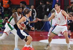 Karşıyaka evinde yıkıldı