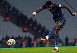 Jhon Duran'a ilk 11 yaradı, gollerine devam etti