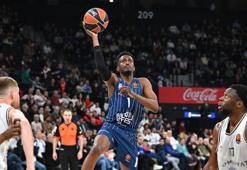 Anadolu Efes açıkladı! Hapoel maçı için İsrail'e gitmeyecek