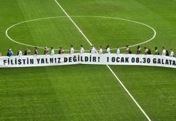 Kocaelispor-Erzurum FK maçında Filistin pankartı