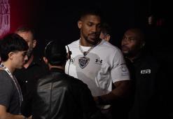 Anthony Joshua, Nijerya’da trafik kazası geçirdi! 2 kişi hayatını kaybetti