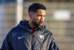 Gael Clichy teknik direktörlük kariyerine Fransa 3. Ligi'nden başladı