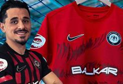 Serdar Gürler'den Çorum FK'ya 2.5 yıllık imza! Resmi açıklama...