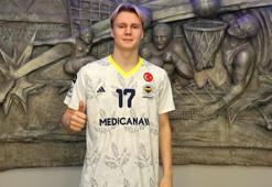 Luka Marttila resmen Fenerbahçe Medicana'da! Sarı-Lacivertliler'e Finlandiyalı smaçör