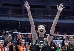 Galatasaray Daikin'de Wang Yuanyuan taraftara hayran kaldı 'Sadece futbolda görmüştüm'