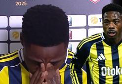 Fenerbahçe'nin yeni yıldızı Anthony Musaba duygusal anlar yaşadı! Maç sonu gözyaşlarını tutamadı