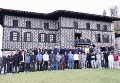 Trabzonspor'da yöneticiler, teknik heyet ve futbolcular müze ziyaretinde bulundu