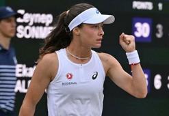 Zeynep Sönmez, Avustralya Açık elemelerinde 2. tura yükseldi