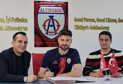 Altınordu'da iki imza