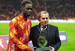 Davinson Sanchez Galatasaray'da 100'ler kulübüne girdi