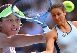 Zeynep Sönmez'in Avustralya Açık ikinci turundaki rakibi Anna Bondar oldu