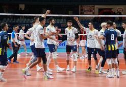 Fenerbahçe evinde set vermeden kazandı!