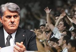 Beşiktaş'ta 'yönetim istifa' sesleri! Maç öncesi tribünlerden sert tepki