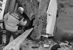 Antalya'da yolcu otobüsü devrildi: Spor camiasından başsağlığı mesajı