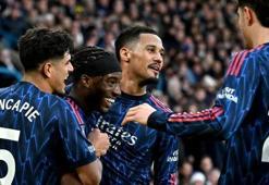 Arsenal, rakiplerinin puan kaybettiği haftada liderliğini pekiştirdi