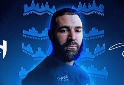 Karim Benzema resmen Al Hilal'de