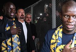Fenerbahçe'nin yeni transferi N'Golo Kante, İstanbul'a geldi! Müthiş karşılama...